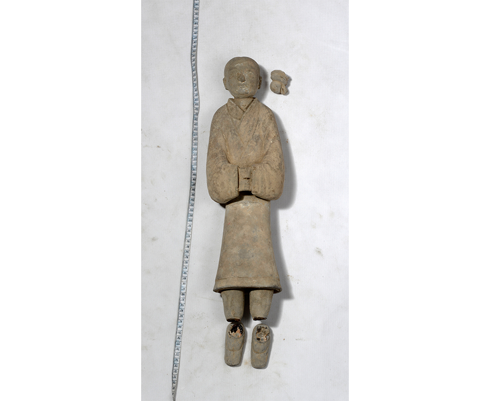 汉陶女俑